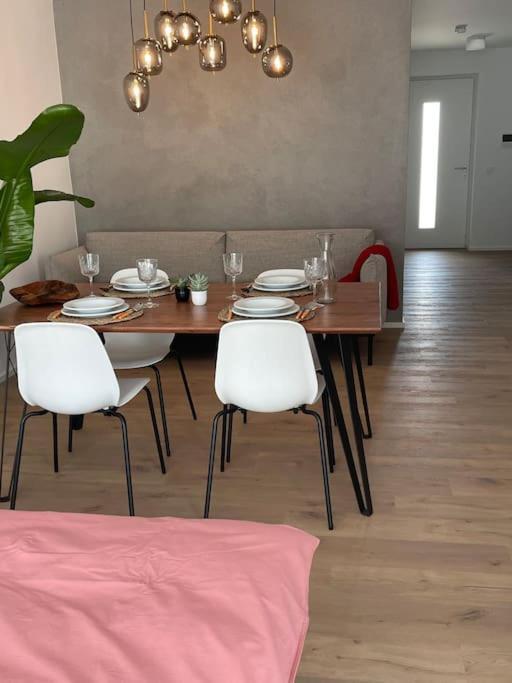Apartment Alma - Art Luxus Modern Ambiente Karlsruhe