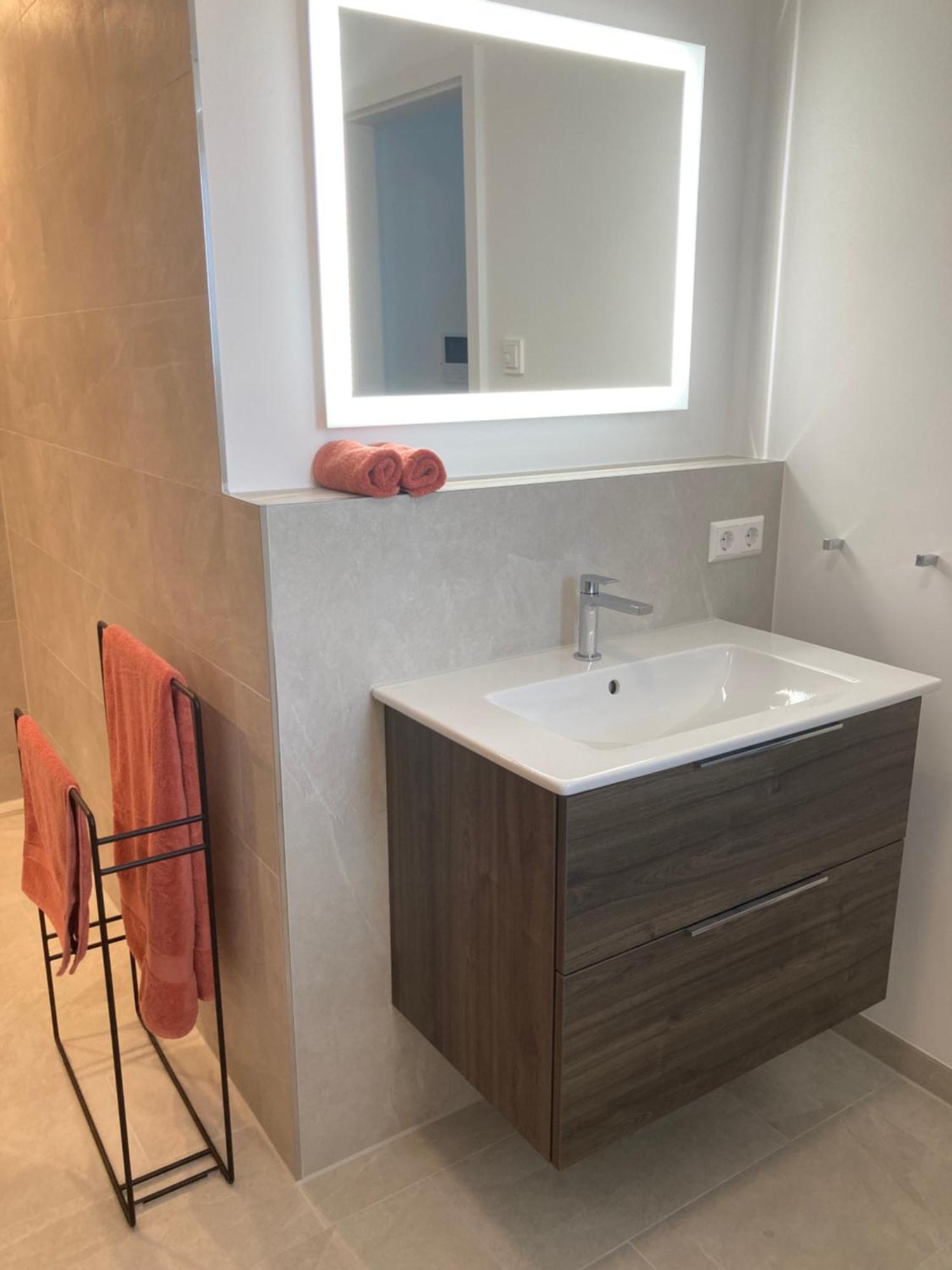 Alma - Art Luxus Modern Ambiente Apartment